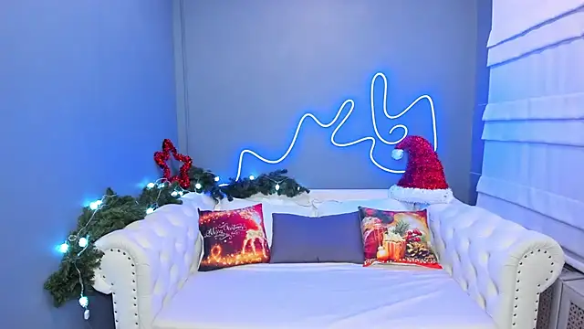 Snapshot of rock_n_roxy chatting on 01-02-25, 01:17 rock n roxy online show from 01-02-25, 01:17