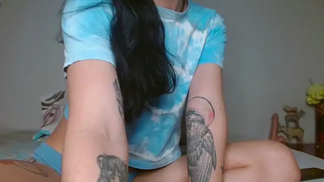 Snapshot of Scarlett_Stone69 chatting on 02-09-25, 02:38 Scarlett Stone69 online show from 02-09-25, 02:38