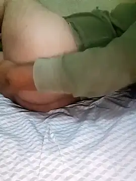 Snapshot of Luchitosexass chatting on 02-21-25, 05:09 Luchitosexass online show from 02-21-25, 05:09