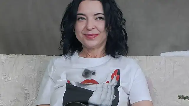 Snapshot of Ortensialady76 chatting on 01-06-25, 06:14 Ortensialady76 online show from 01-06-25, 06:14