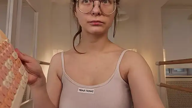 CassieCool online show from 10-16-25, 12:17