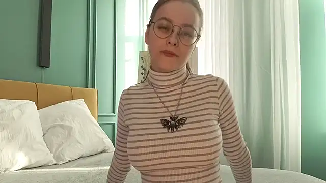 CassieCool online show from 10-18-25, 12:39