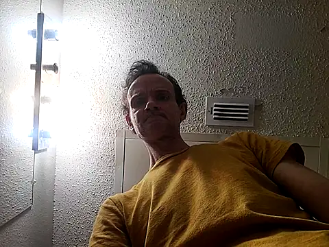 Snapshot of big8dall chatting on 10-09-25, 09:57 big8dall online show from 10-09-25, 09:57