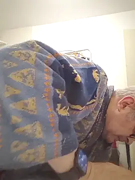 Bretoncool online show from 11-15-25, 01:29