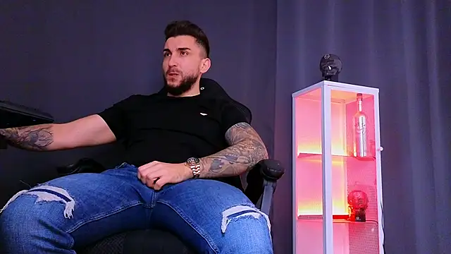 MightyAaron66 online show from 02-17-25, 05:32