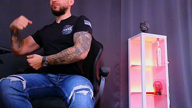 MightyAaron66 online show from 03-05-25, 09:27