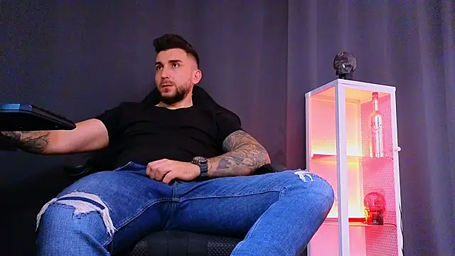 MightyAaron66 online show from 03-12-25, 12:36