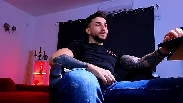 MightyAaron66 online show from 10-02-25, 02:35