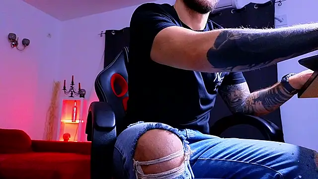 MightyAaron66 online show from 10-15-25, 01:28