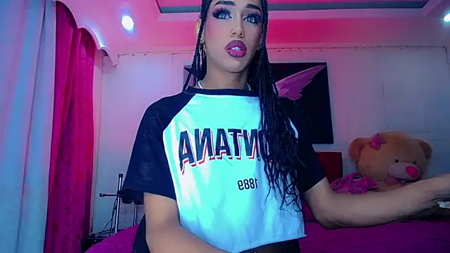 Snapshot of NahomiCamper chatting on 01-12-26, 01:22 NahomiCamper online show from 01-12-26, 01:22