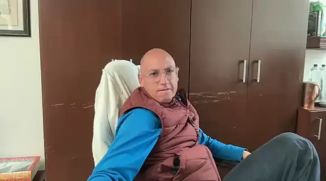 alanan881 online show from 01-13-25, 06:49