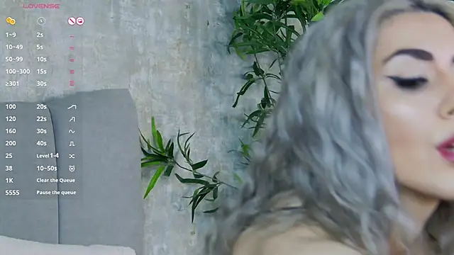 CelineMeyerr online show from 01-15-25, 06:33