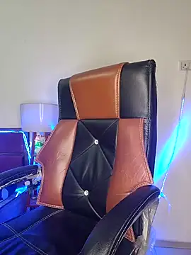 Black-Pearll online show from 02-04-25, 05:45