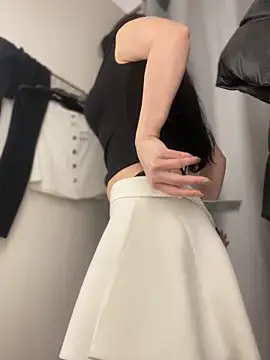 Snapshot of Roxana-Sexy chatting on 02-05-26, 06:07 Roxana-Sexy online show from 02-05-26, 06:07