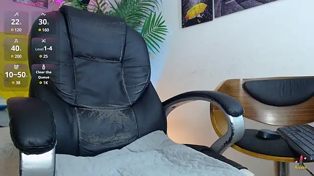 nolan twink1 online show from 01-25-25, 08:53