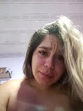 LaurenWelly  online show from 09-22-25, 10:39