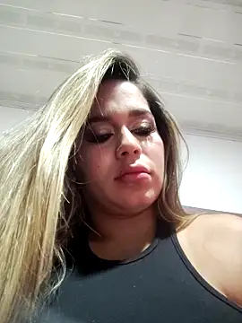 LaurenWelly  online show from 10-02-25, 09:49