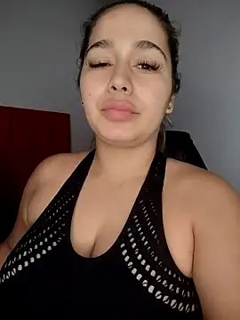 LaurenWelly  online show from 11-22-25, 09:47