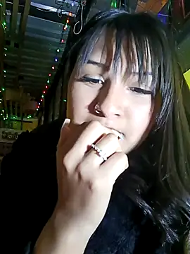 Snapshot of Nicky-7 chatting on 01-24-25, 05:32 Nicky-7 online show from 01-24-25, 05:32