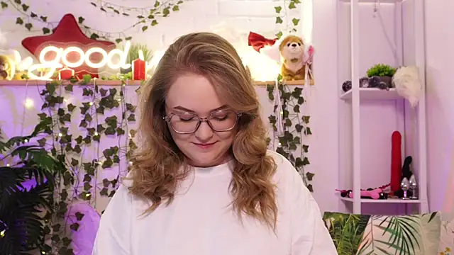 MonicaAsis online show from 04-08-26, 06:08