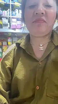 Snapshot of Cesywet chatting on 02-12-25, 01:27 Cesywet online show from 02-12-25, 01:27