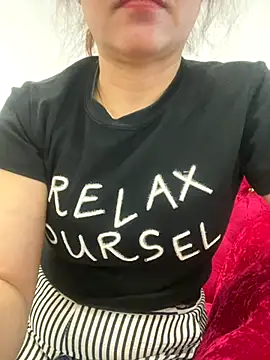 Snapshot of Cesywet chatting on 10-06-25, 06:11 Cesywet online show from 10-06-25, 06:11