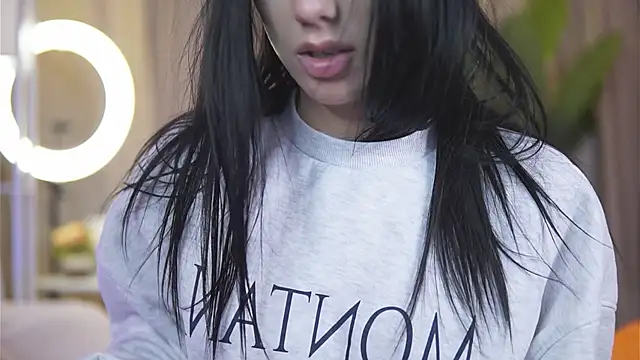 Snapshot of HaylieMilf chatting on 02-23-25, 08:06 HaylieMilf online show from 02-23-25, 08:06