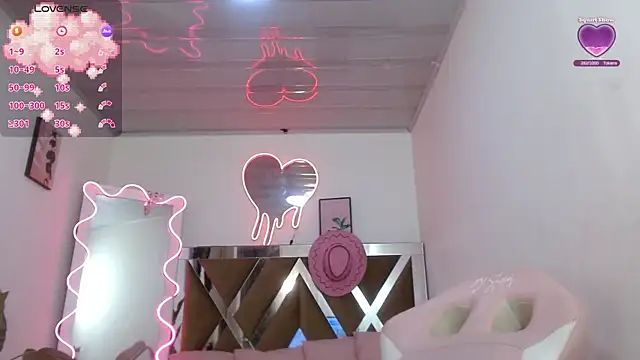 Snapshot of Anastaciia_tay chatting on 02-01-25, 06:00 Anastaciia tay online show from 02-01-25, 06:00