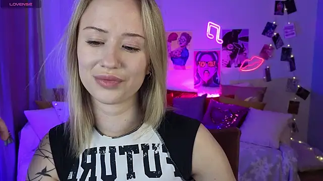 SashaBrooks online show from 01-13-26, 02:00