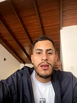 Snapshot of Dalton_oficial chatting on 10-15-25, 08:31 Dalton oficial online show from 10-15-25, 08:31