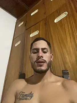 Snapshot of Dalton_oficial chatting on 10-18-25, 12:35 Dalton oficial online show from 10-18-25, 12:35