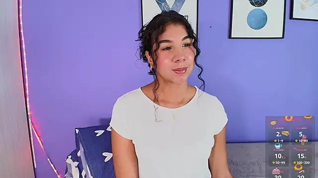 Snapshot of candyy_bella chatting on 01-27-25, 06:20 candyy bella online show from 01-27-25, 06:20