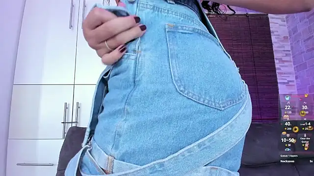 Snapshot of candyy_bella chatting on 02-01-25, 06:19 candyy bella online show from 02-01-25, 06:19