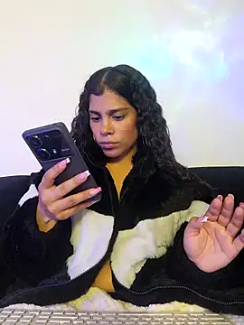 NINA 18 YEARS online show from 12-11-24, 08:58