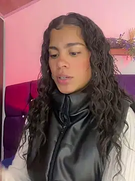 NINA 18 YEARS online show from 12-30-24, 05:02