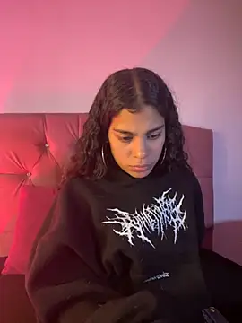 NINA 18 YEARS online show from 09-26-25, 08:46