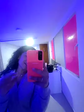 NINA 18 YEARS online show from 11-27-25, 08:00