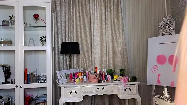 Snapshot of AnneFoxy chatting on 03-04-26, 07:25 AnneFoxy online show from 03-04-26, 07:25