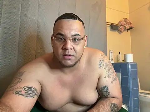 Snapshot of fatboyjayohh126 chatting on 01-22-25, 08:18 fatboyjayohh126 online show from 01-22-25, 08:18