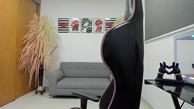 Samanthagax online show from 03-13-25, 09:48