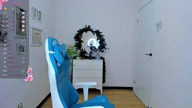 Snapshot of Evia_r0se chatting on 12-20-24, 05:25 Evia r0se online show from 12-20-24, 05:25