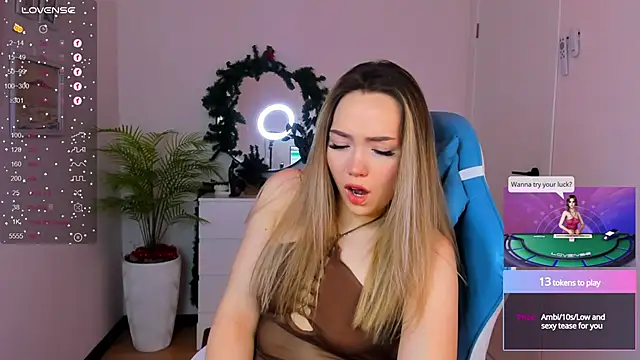 Snapshot of Evia_r0se chatting on 12-29-24, 05:21 Evia r0se online show from 12-29-24, 05:21