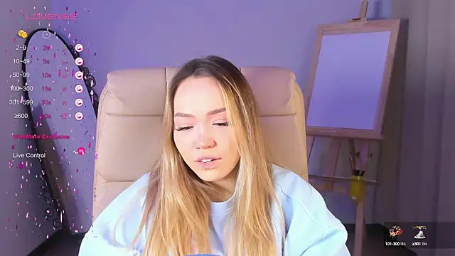 Snapshot of Evia_r0se chatting on 01-14-25, 05:30 Evia r0se online show from 01-14-25, 05:30