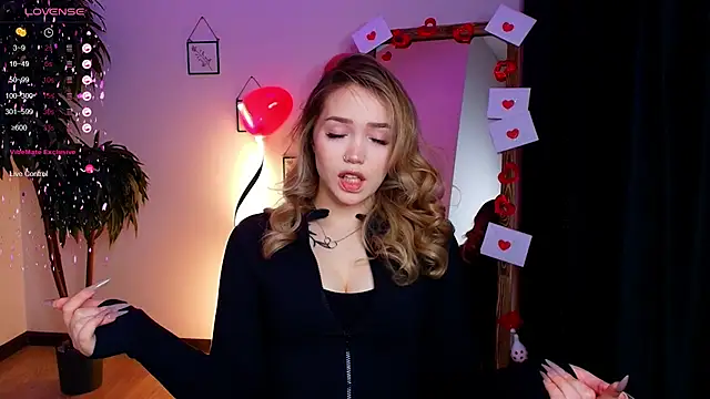 Snapshot of Evia_r0se chatting on 02-12-25, 08:06 Evia r0se online show from 02-12-25, 08:06