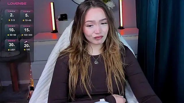 Snapshot of Evia_r0se chatting on 10-11-25, 08:13 Evia r0se online show from 10-11-25, 08:13