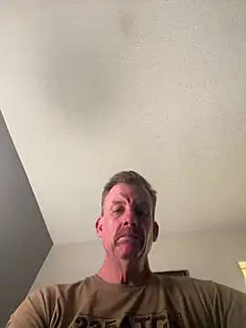 Snapshot of Firedad72FD chatting on 12-28-24, 07:11 Firedad72FD online show from 12-28-24, 07:11