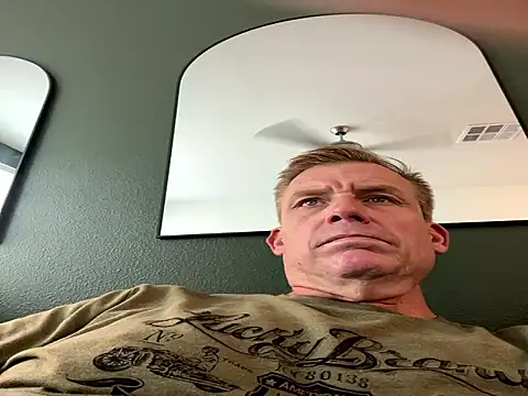 Snapshot of Firedad72FD chatting on 10-07-25, 05:32 Firedad72FD online show from 10-07-25, 05:32