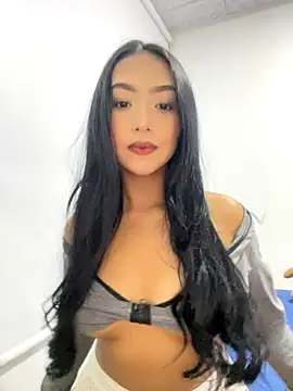 SOPHIACANDY19  online show from 10-22-25, 11:59