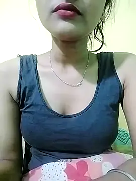 MISSQUEEN48 online show from 12-29-24, 04:51