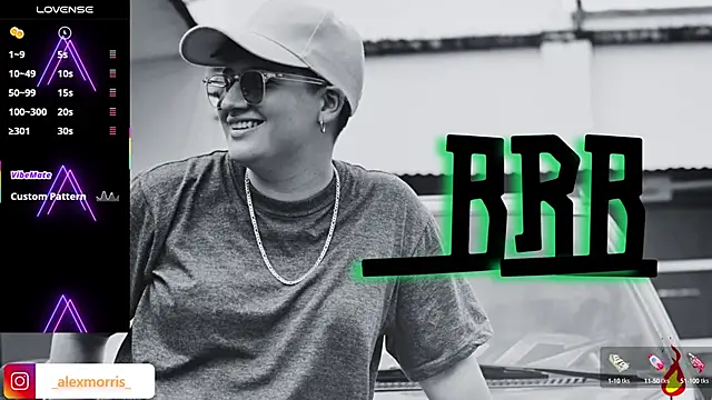 Snapshot of _AlexMorris chatting on 10-10-25, 04:44  AlexMorris online show from 10-10-25, 04:44